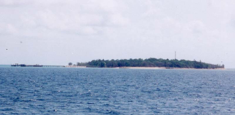 2001_aus_green_isl_island_view2