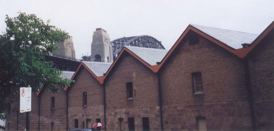 2001_aus_sydney_bay_bridge_distant