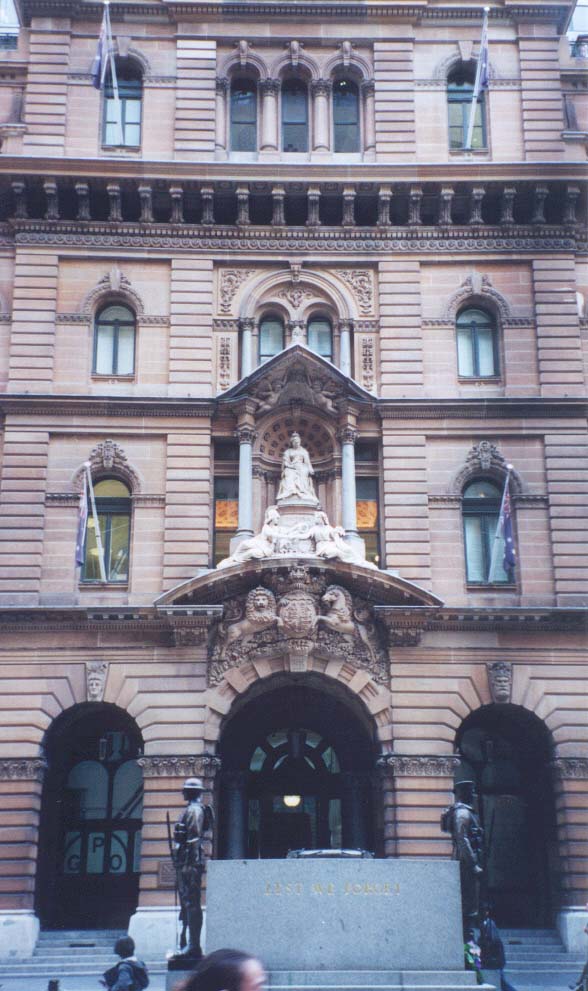 2001_aus_sydney_interesting_building