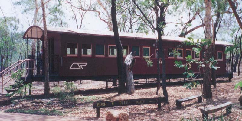 2001_aus_undara_train